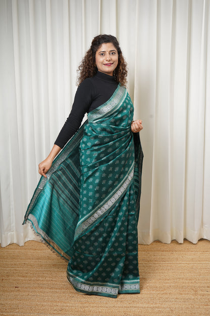 Exclusive Odisha Ikkat Jalla Work Pure Silk Saree - Rama Green