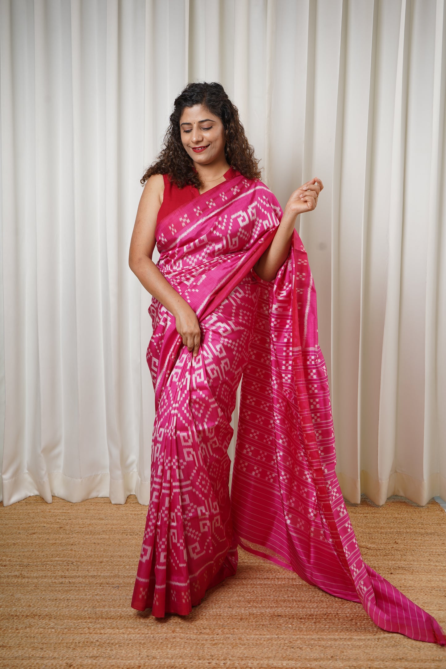 Exclusive Odisha Ikkat Khandua Pure Silk Saree- Pink