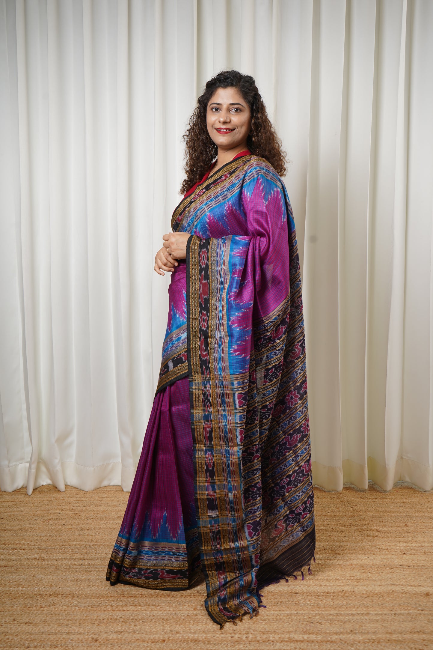 Sachipaar Khandua Silk Saree: Magenta
