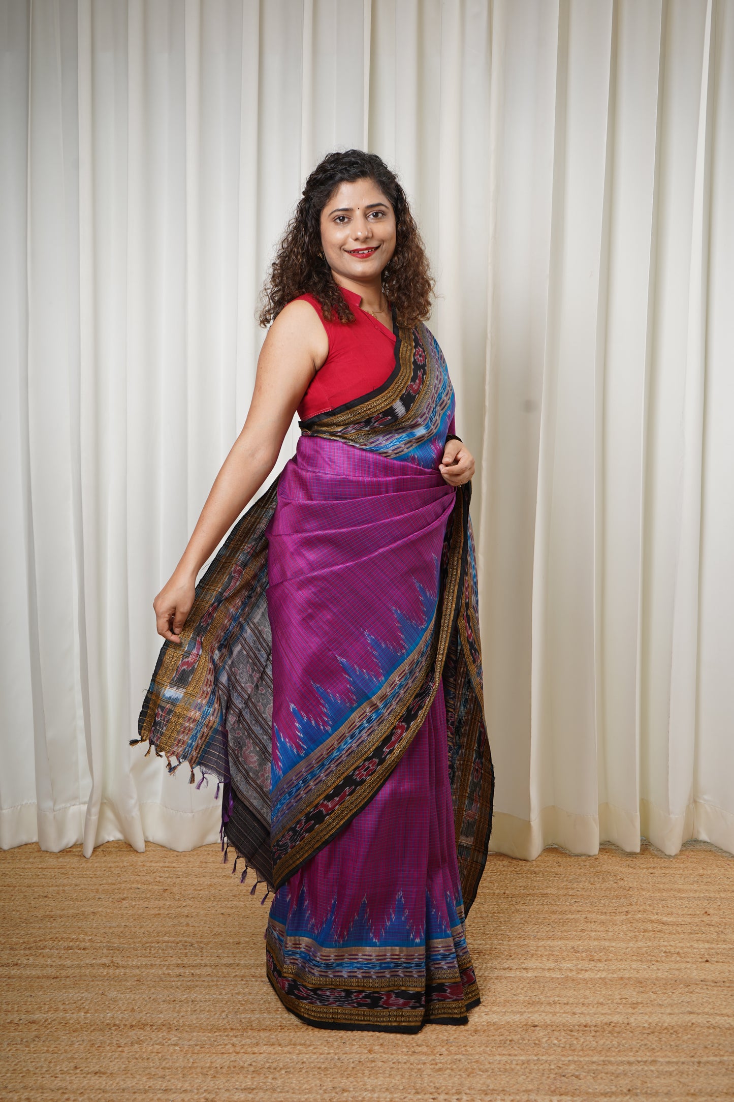 Sachipaar Khandua Silk Saree: Magenta