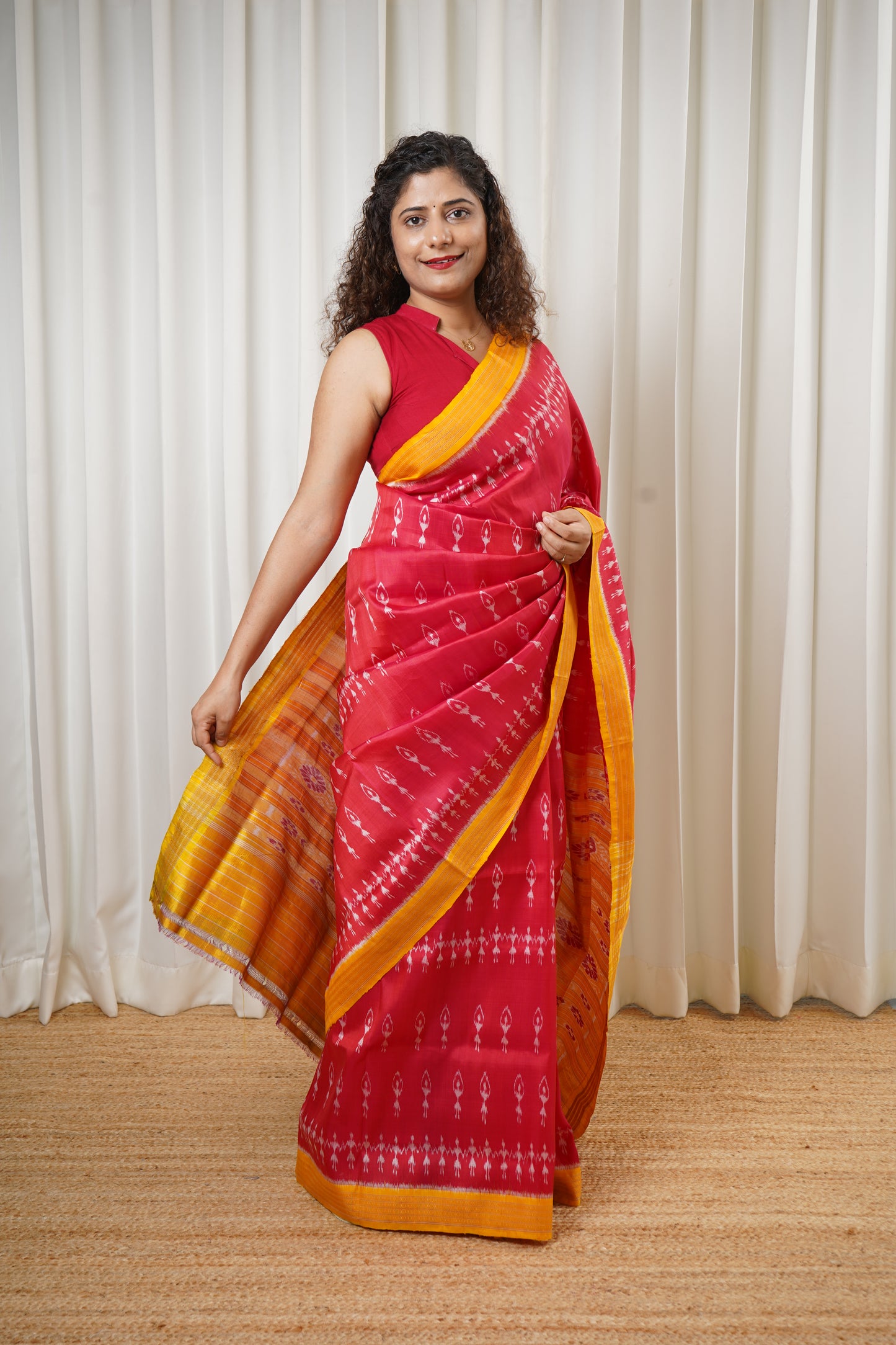 Odisha Ikkat Khandua Pure Silk Saree- Dual Tone Carrot Red