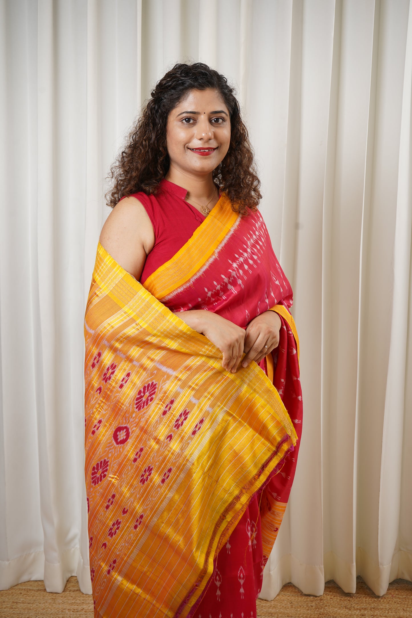 Odisha Ikkat Khandua Pure Silk Saree- Dual Tone Carrot Red