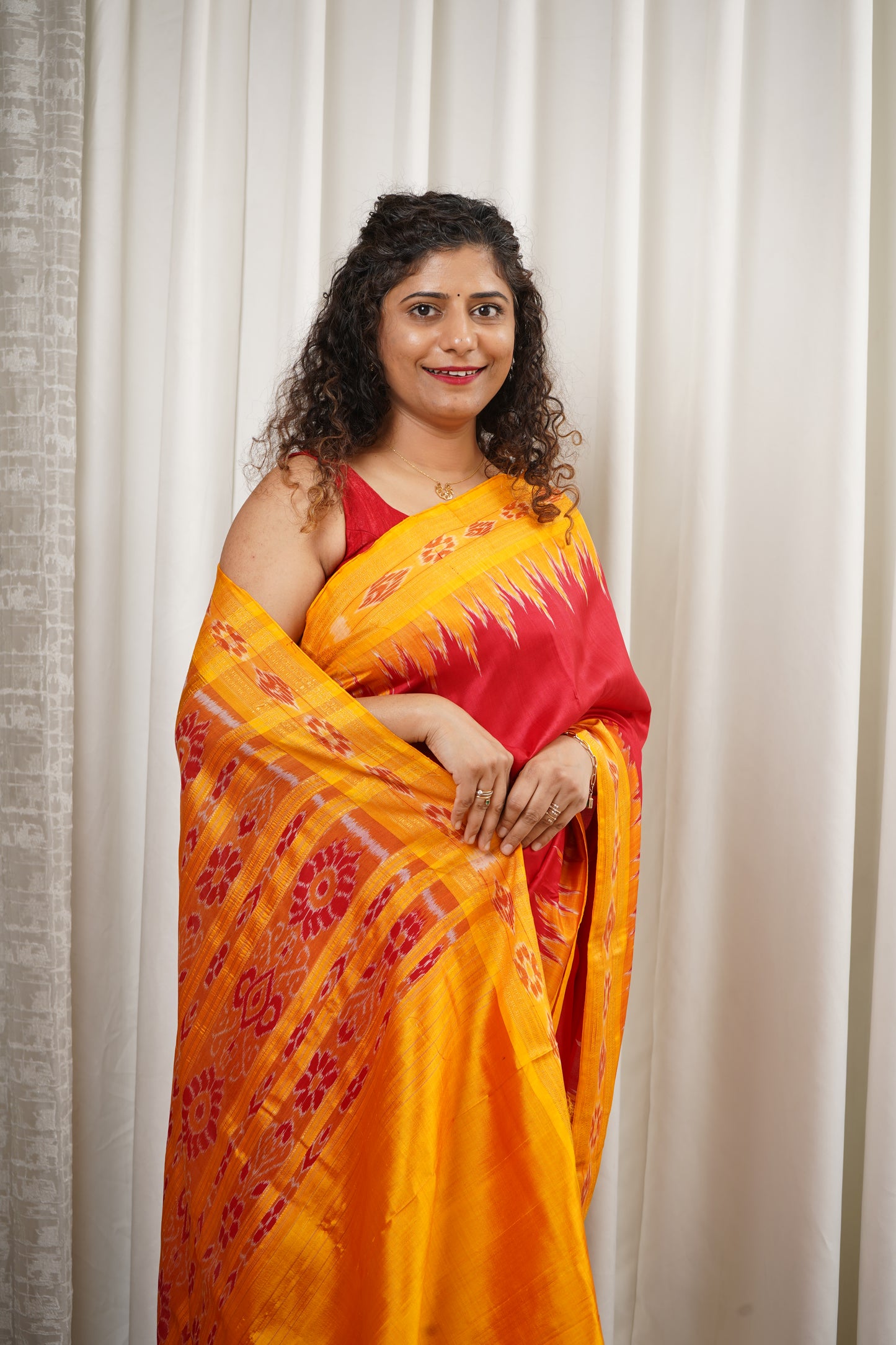 Odisha Ikkat Pure Khandua Silk Saree - Red