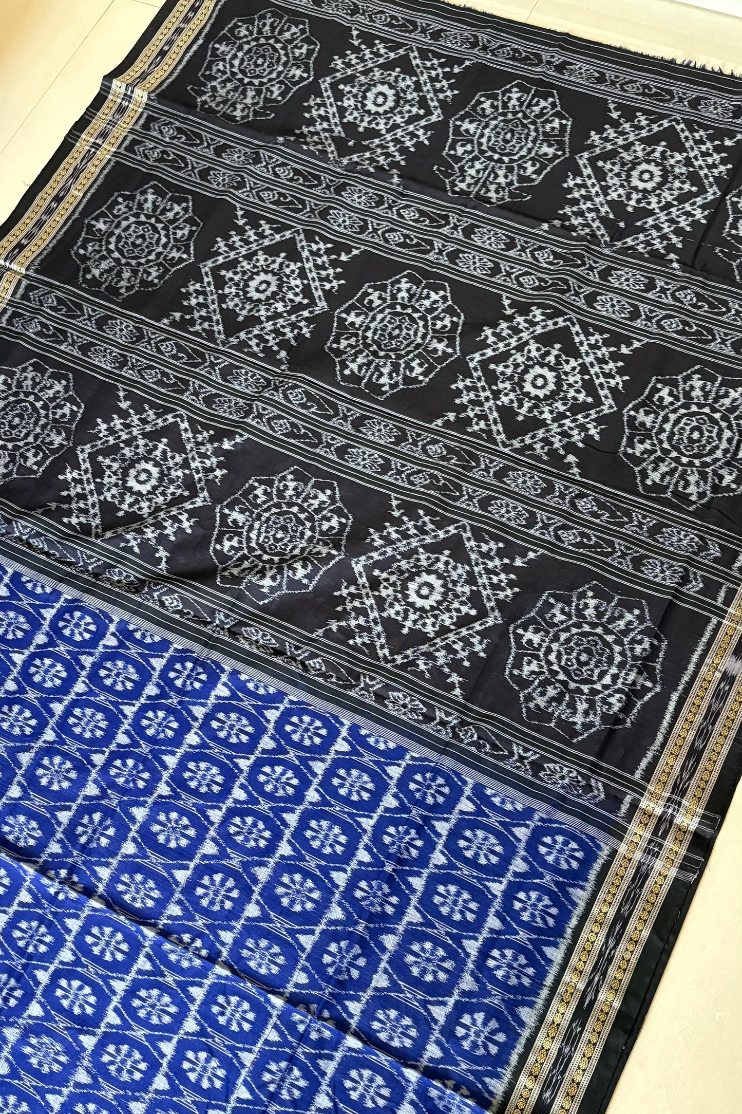 Odisha Ikkat Khandua Cotton Saree-  Navy Blue