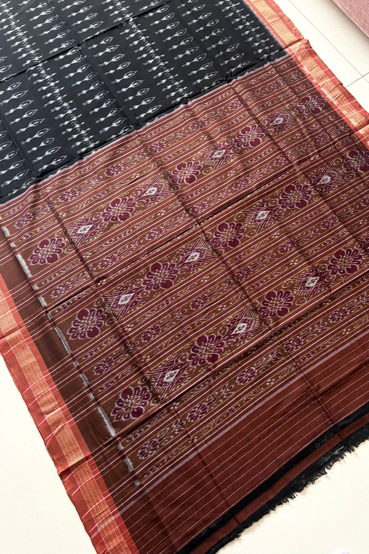 Odisha Ikkat Khandua Cotton Saree - Black