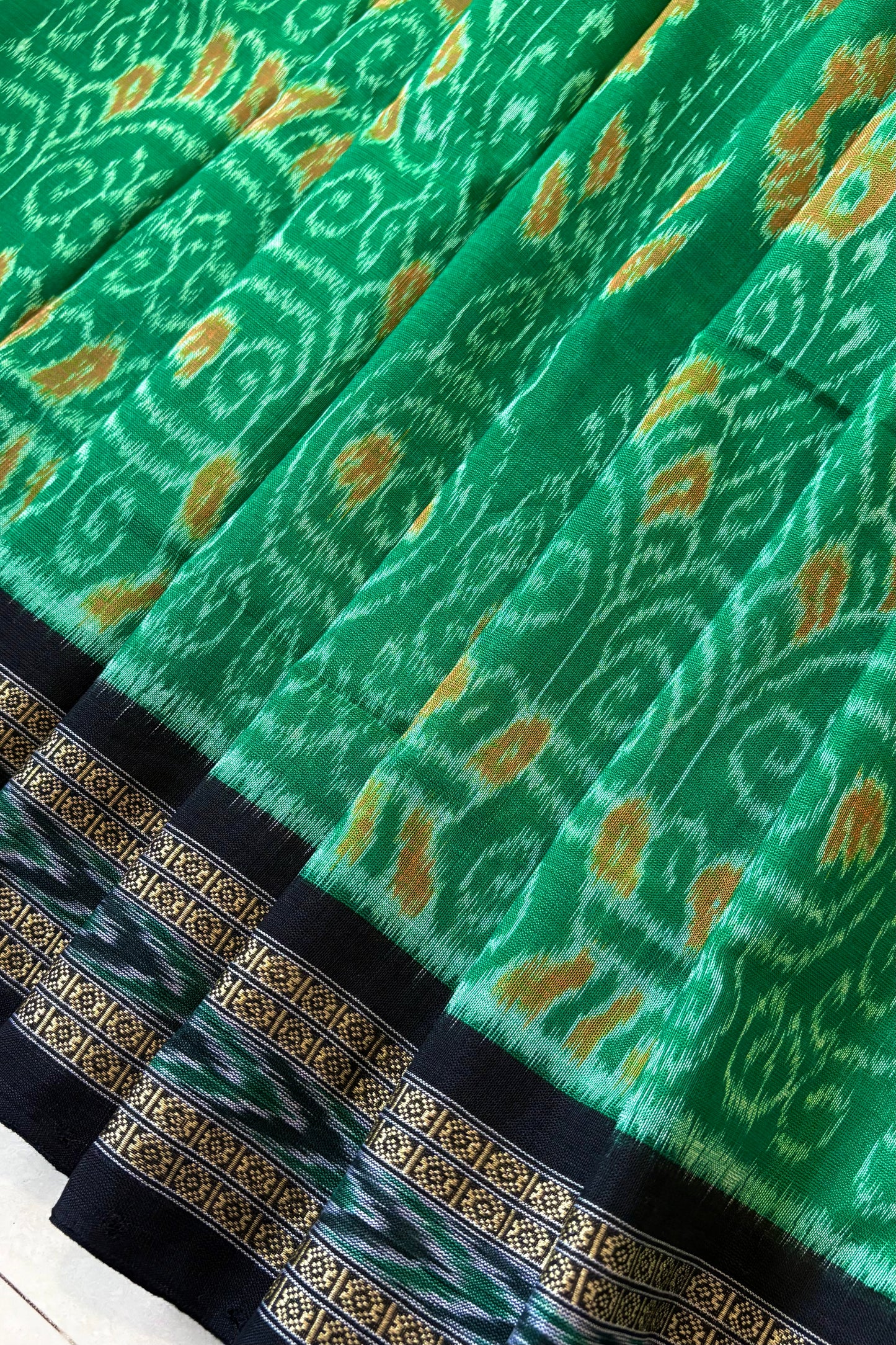 Odisha Ikkat Khandua Cotton Saree -Green