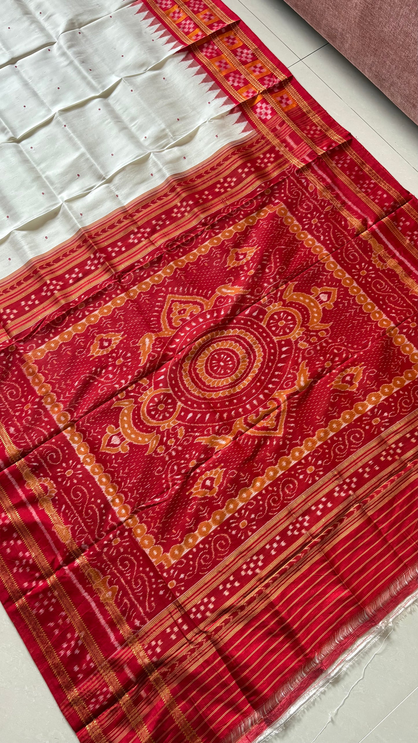 Double Pasapali Border Khandua Ikkat Silk Saree - Off White and Red