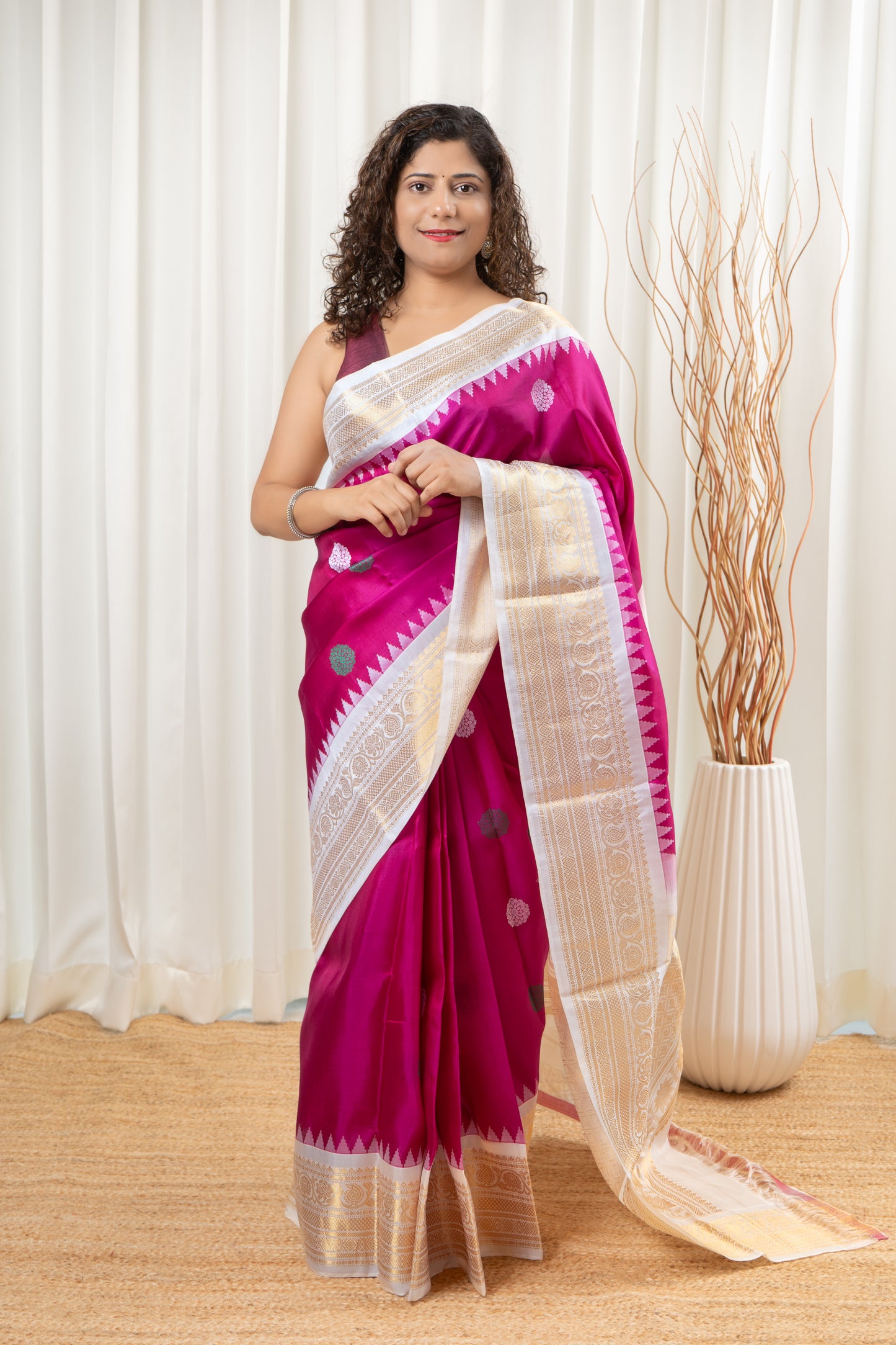 Handwoven Gadwal Pure Silk Saree - Rani