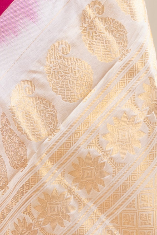 Handwoven Gadwal Pure Silk Saree - Rani