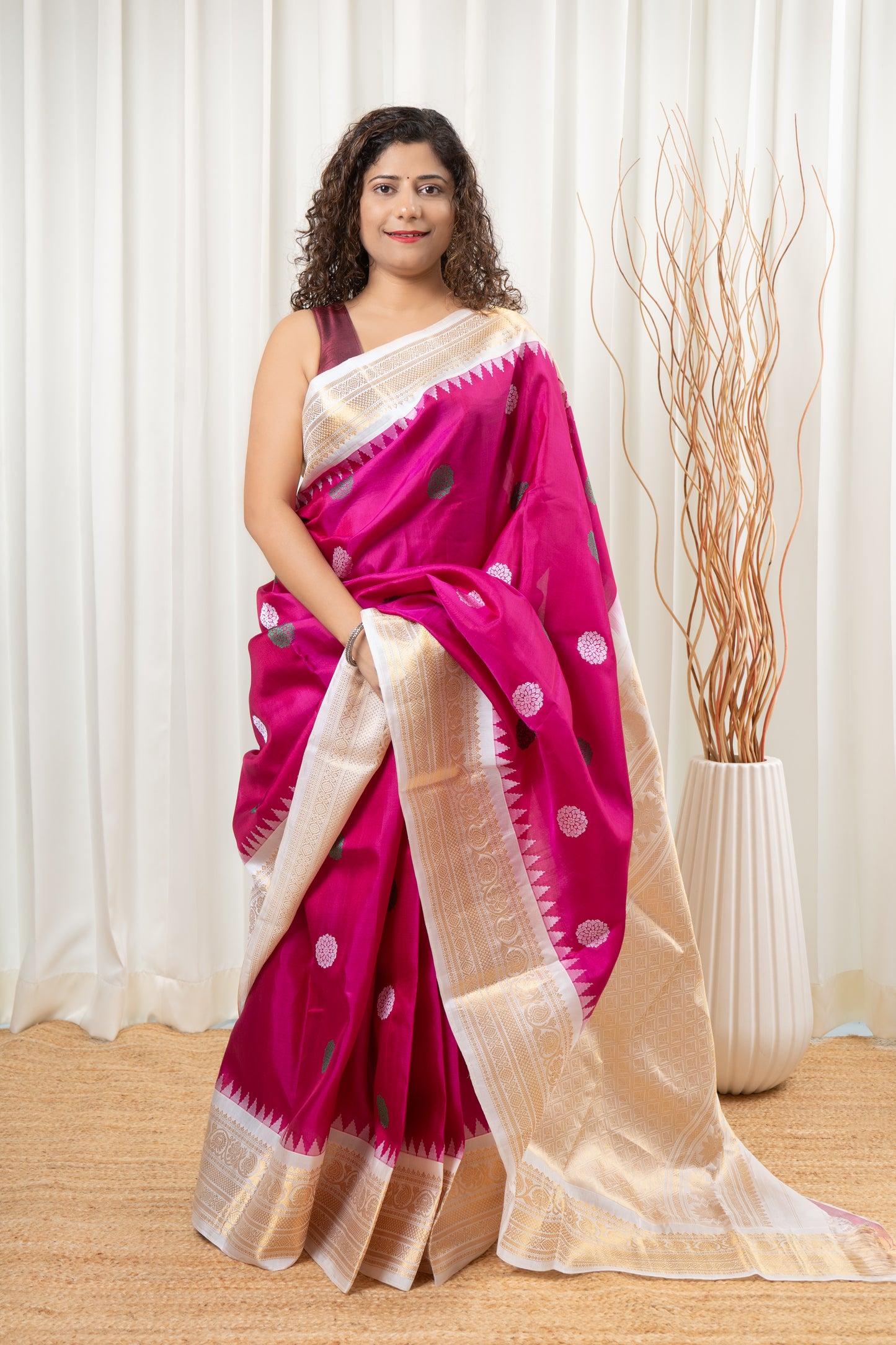 Handwoven Gadwal Pure Silk Saree - Rani