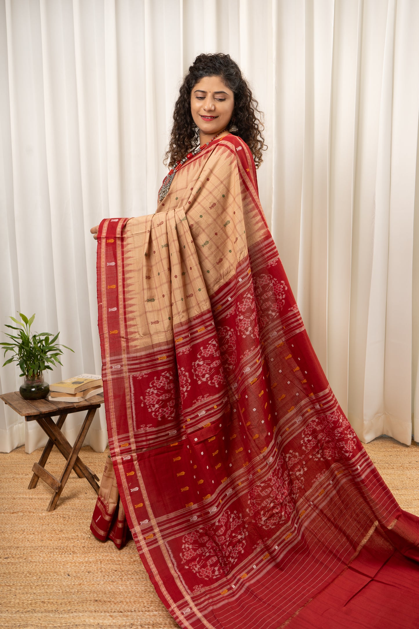 Exclusive Odisha Ikkat Hazaar Buti Cotton Saree- Beige
