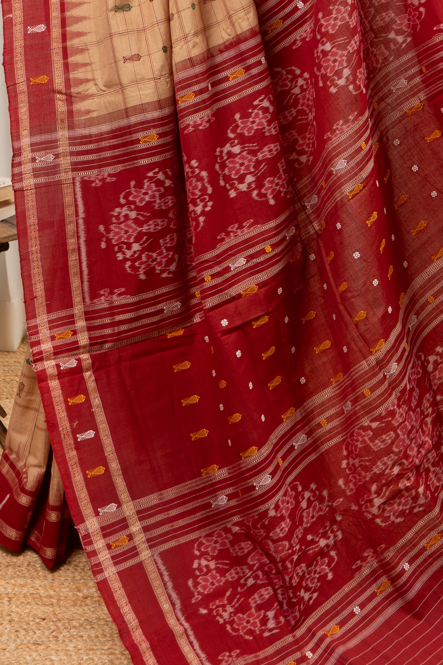 Exclusive Odisha Ikkat Hazaar Buti Cotton Saree- Beige