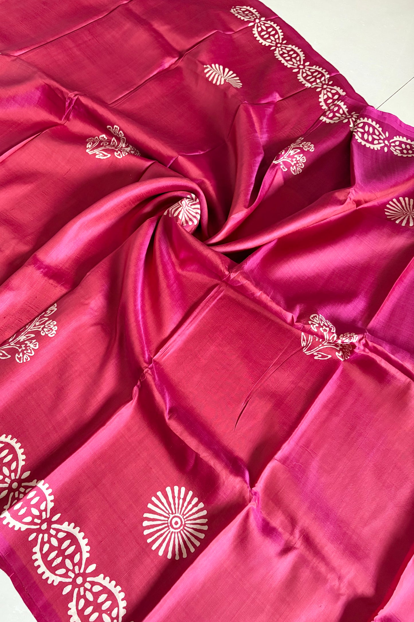 Bishnupuri Pure Katan Silk Saree Hand Block Print - Shot Pink