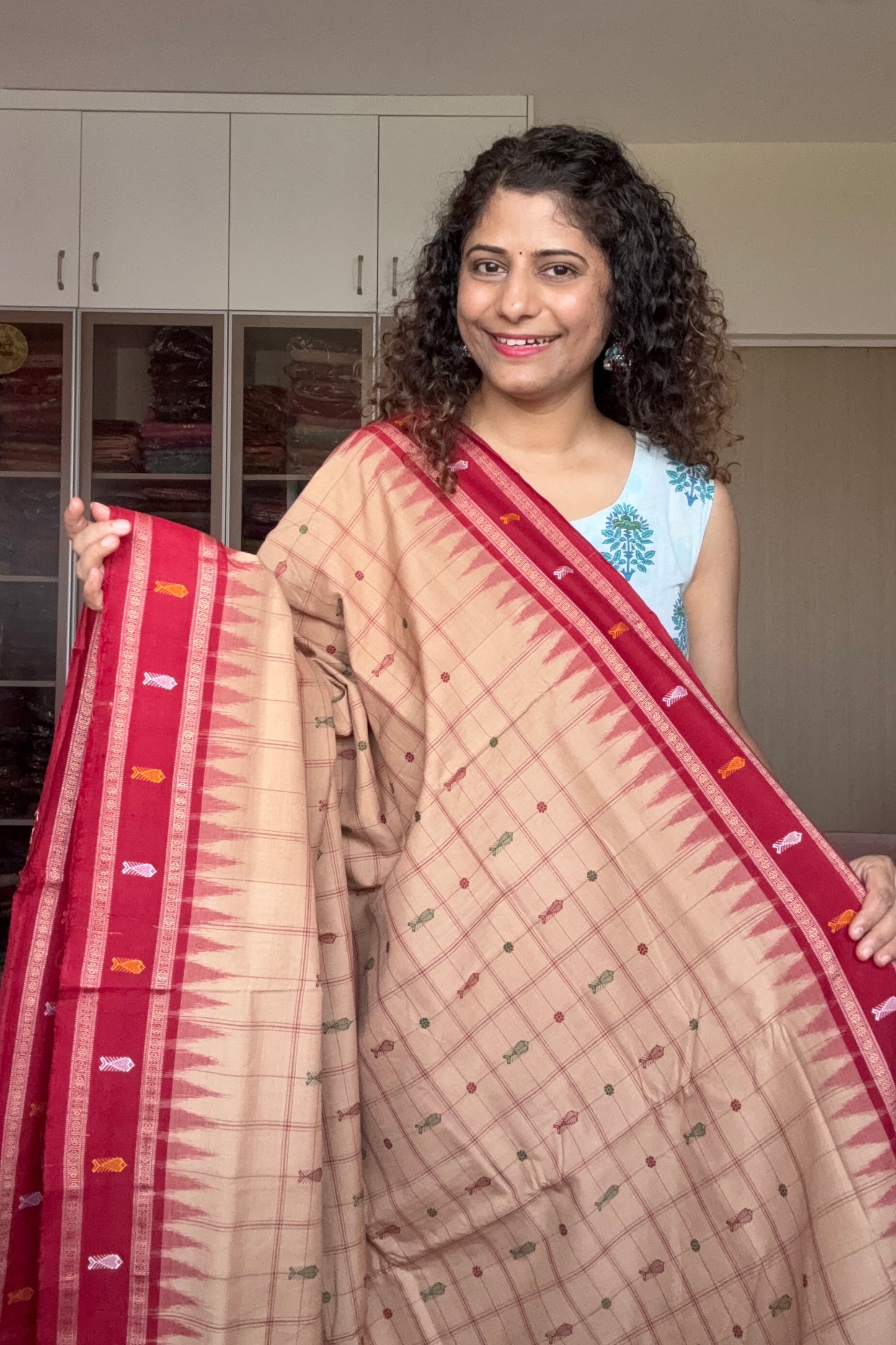 Exclusive Odisha Ikkat Hazaar Buti Cotton Saree- Beige