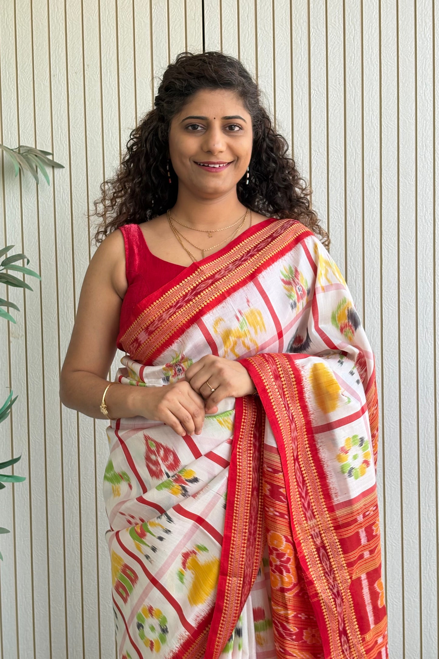 Nabakothi Khandua Silk Saree: Off White