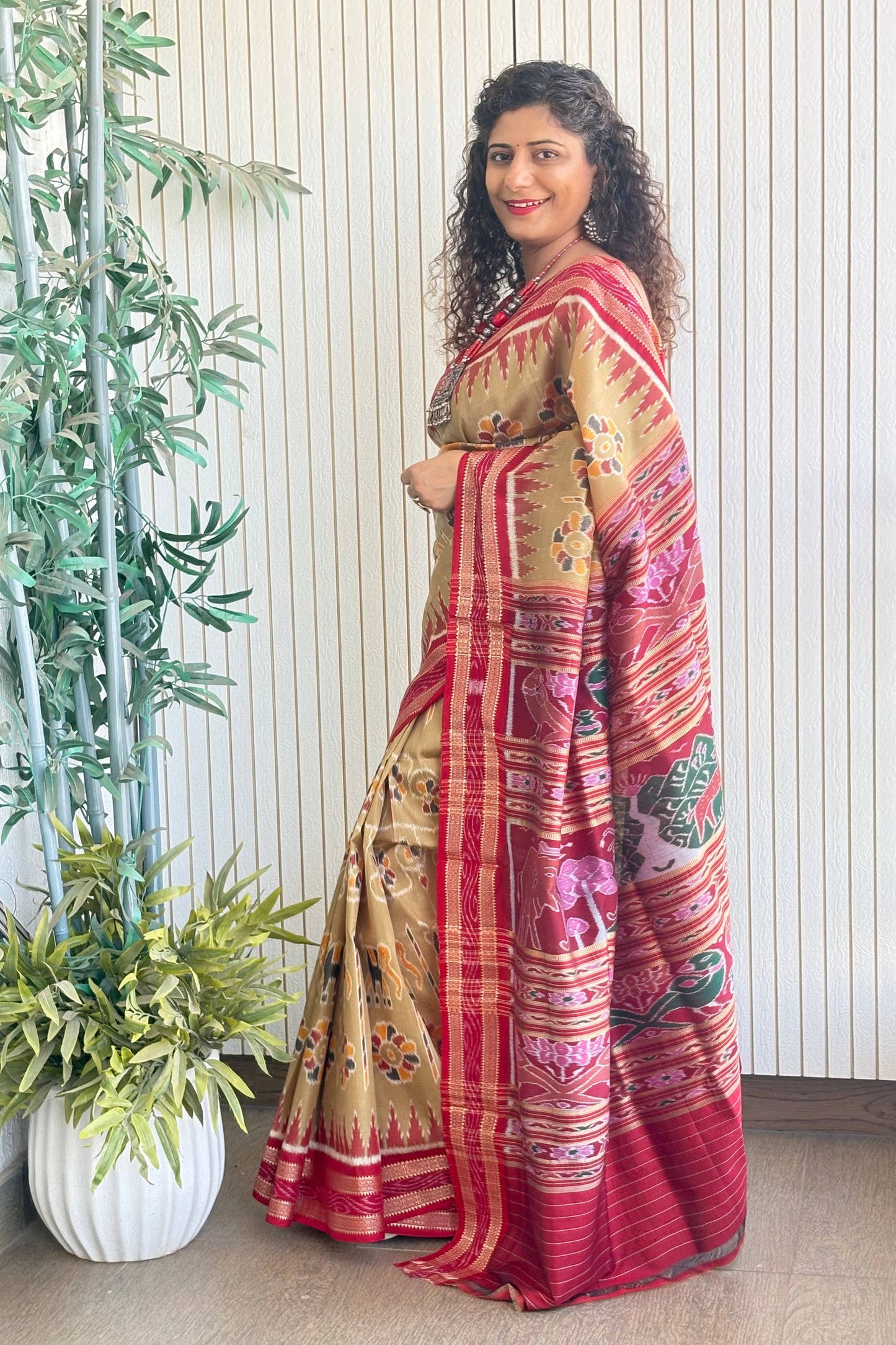 Exclusive Pure Khandua Silk Saree-Light Gold