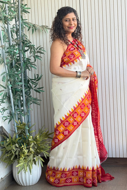 Double Pasapali Border Khandua Ikkat Silk Saree - Off White and Red