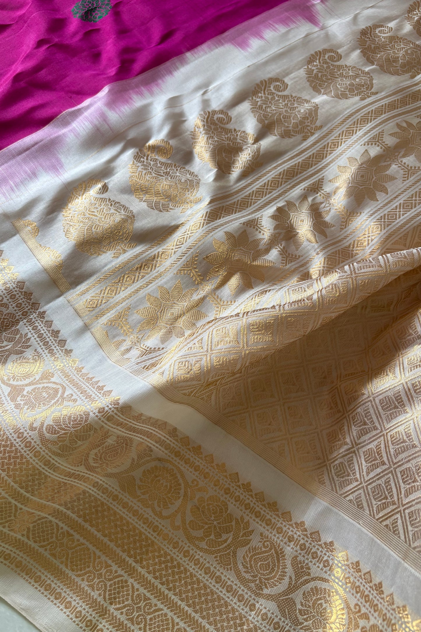 Handwoven Gadwal Pure Silk Saree - Rani