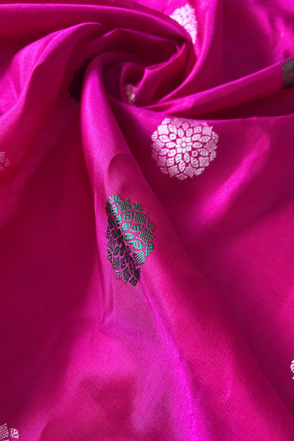 Handwoven Gadwal Pure Silk Saree - Rani