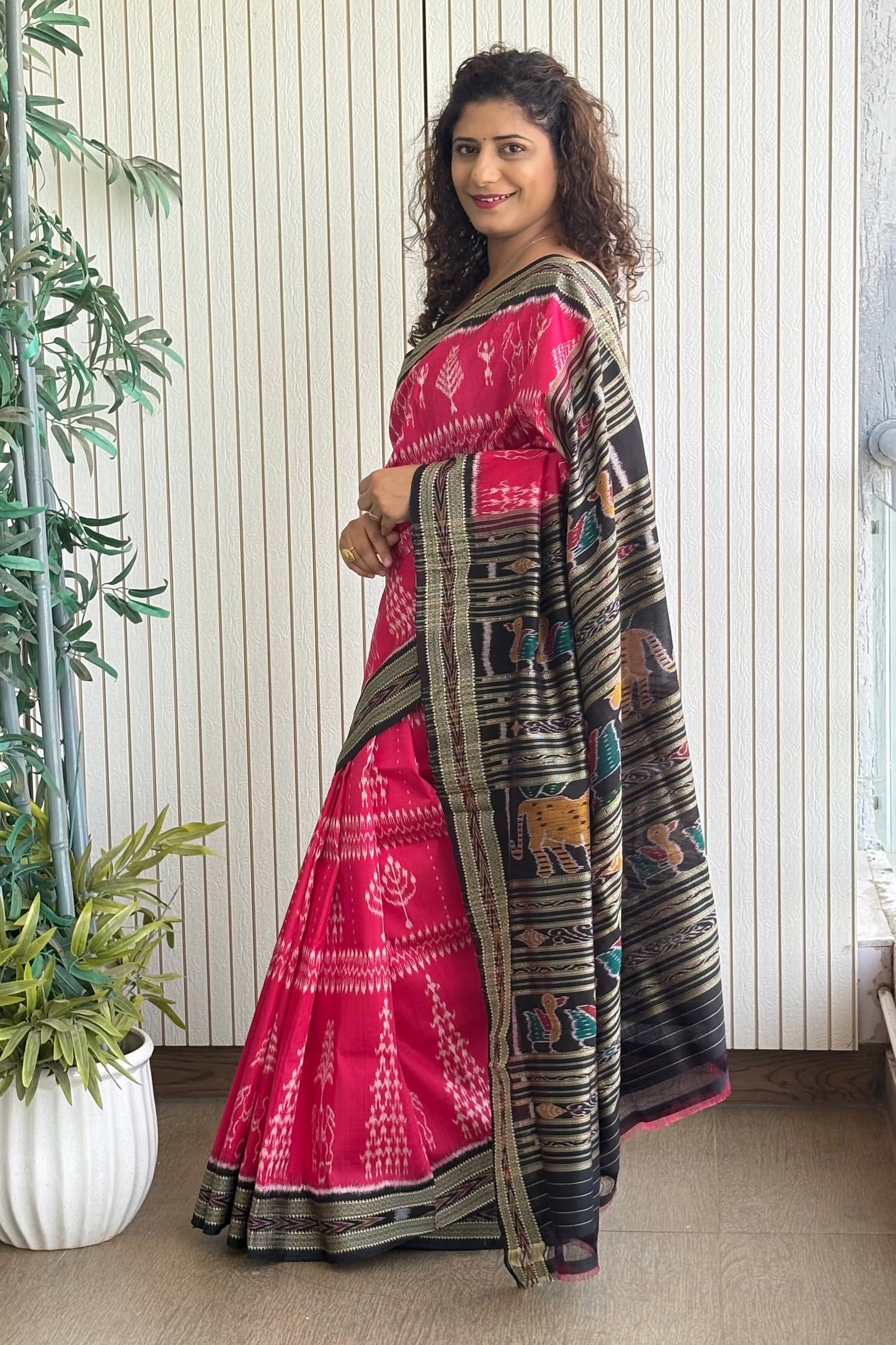 Exclusive Odisha Ikkat Pure Silk Saree- Bright Pink