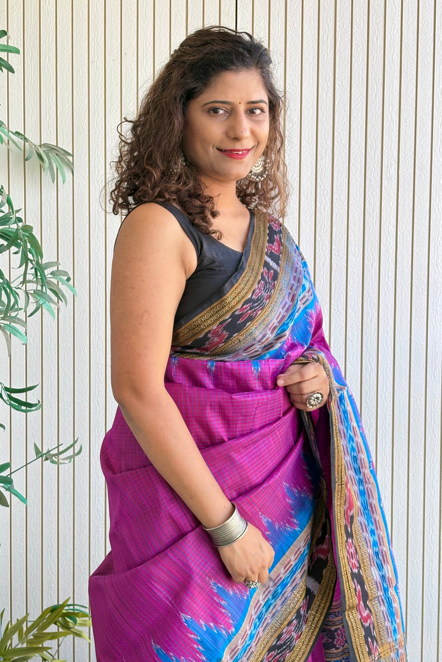 Sachipaar Khandua Silk Saree: Magenta