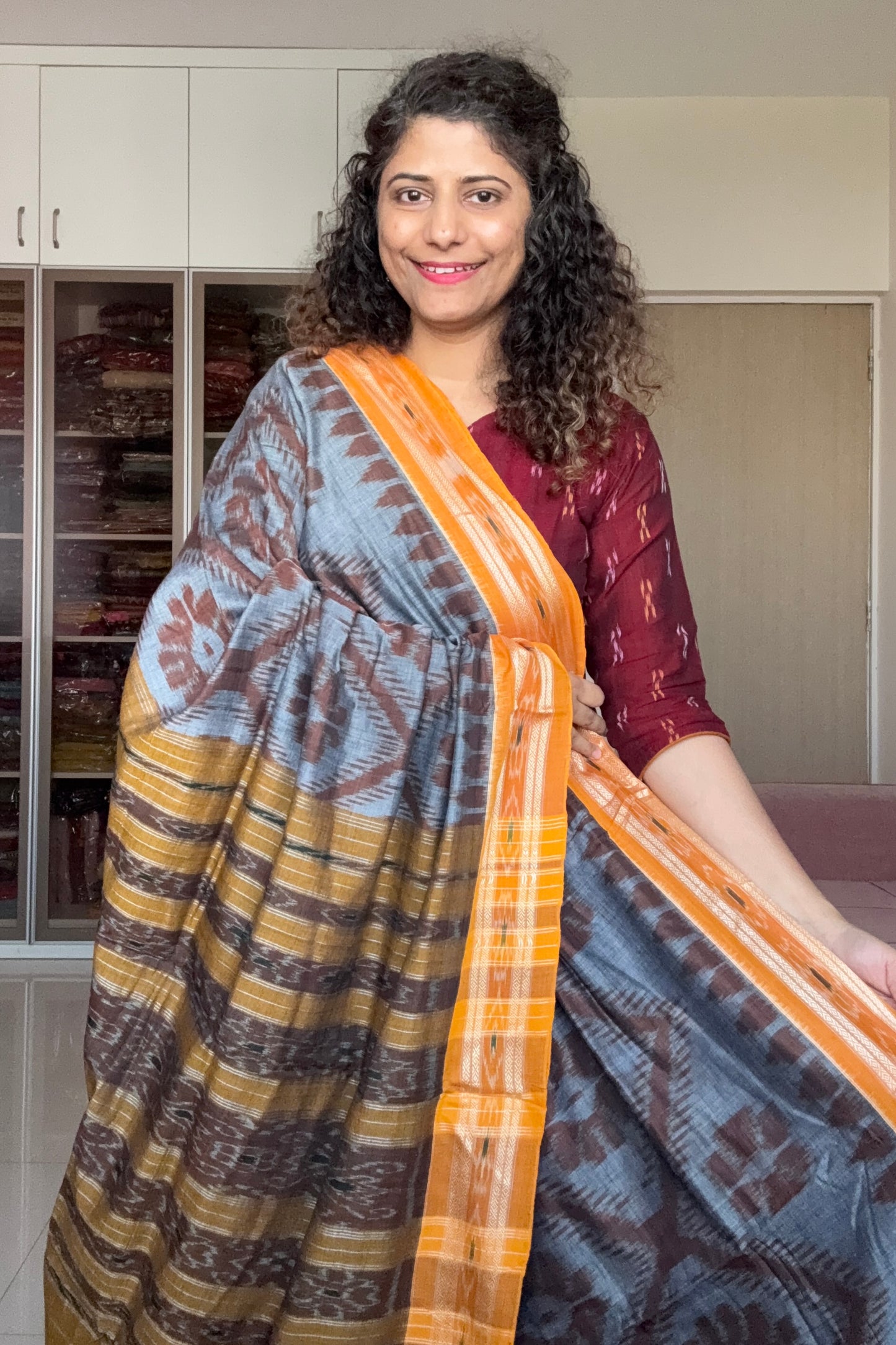 Odisha Ikkat Khandua Cotton Saree - Grey-Yellow