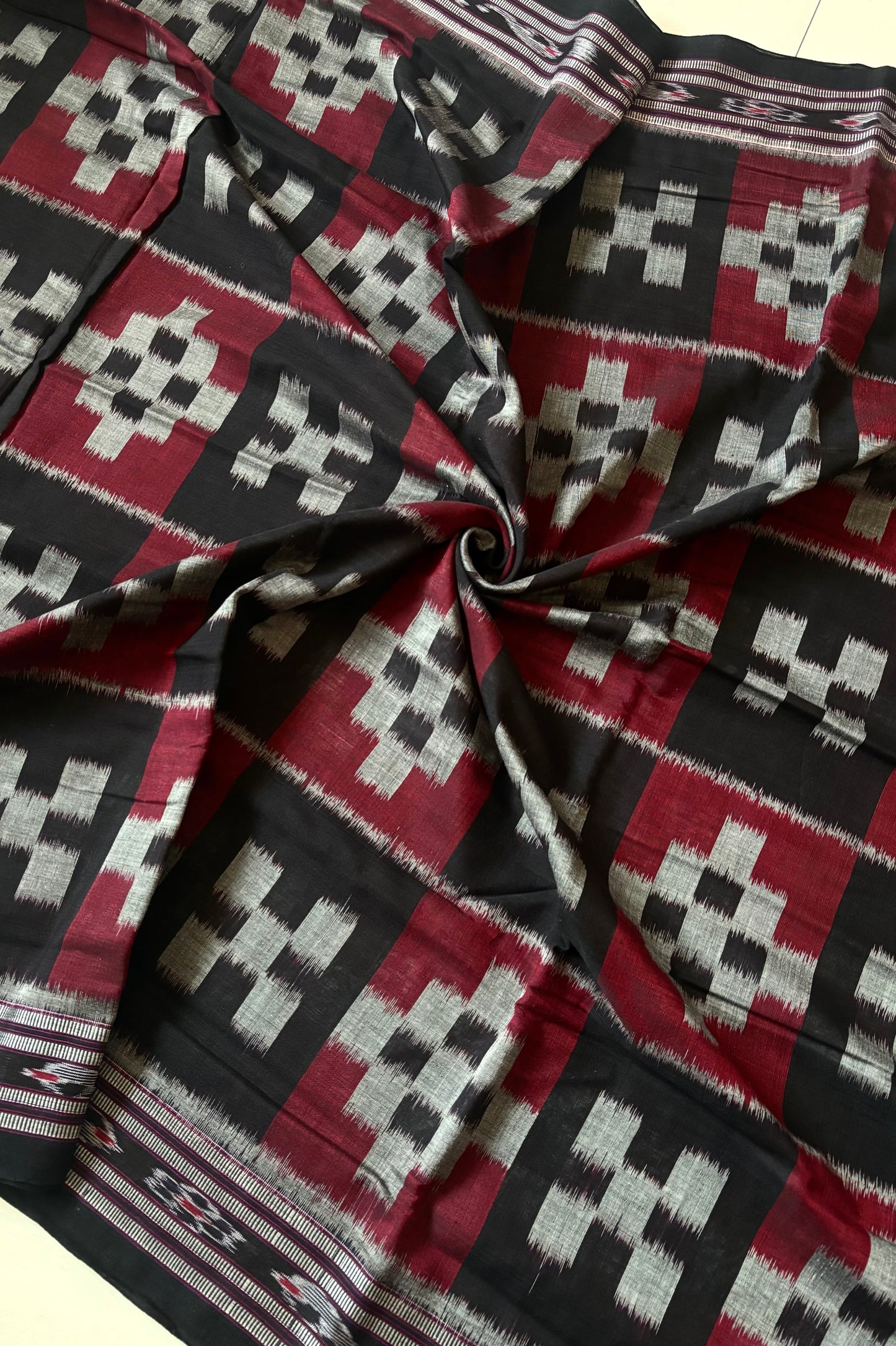 Odisha Ikkat Pasapali Cotton Saree