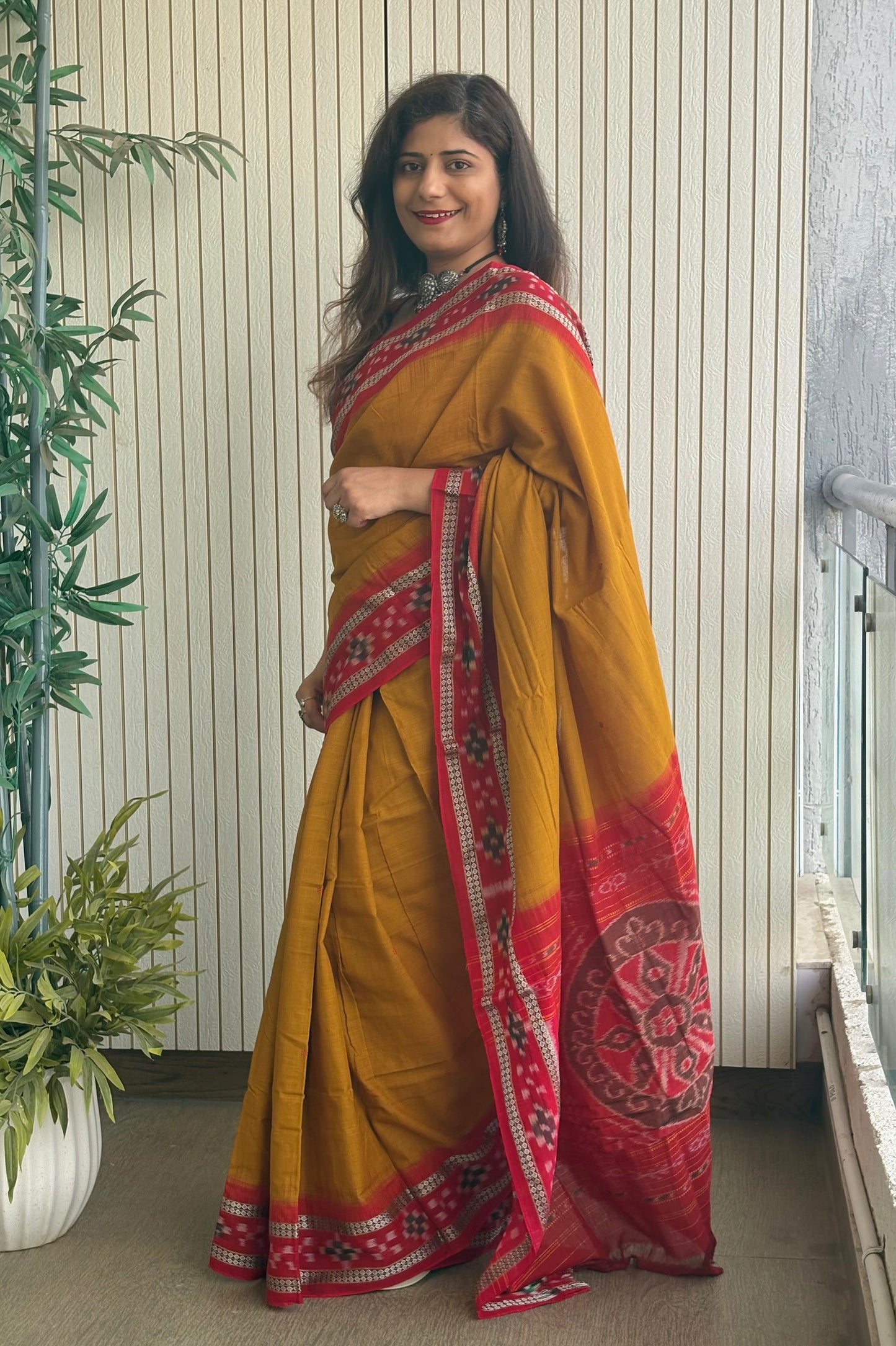 Plain Body Khandua Cotton Saree - Khaki