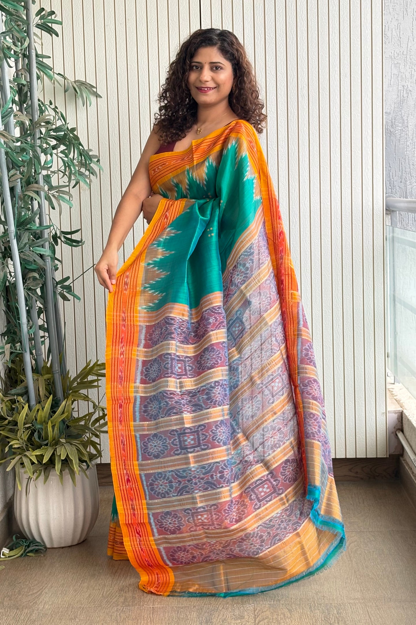 Odisha Ikkat Khandua Pure Silk Saree- Shot Green