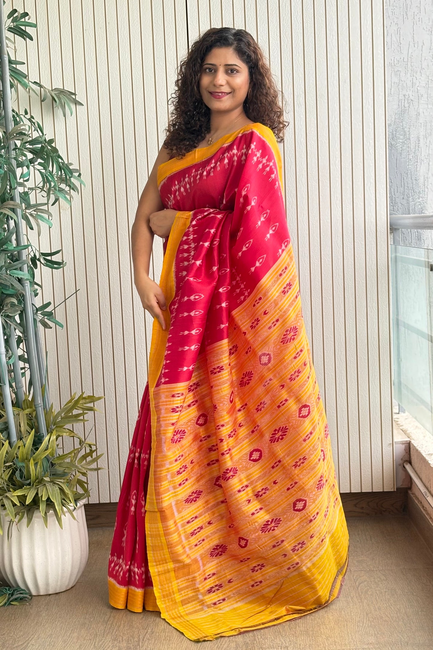 Odisha Ikkat Khandua Pure Silk Saree- Dual Tone Carrot Red