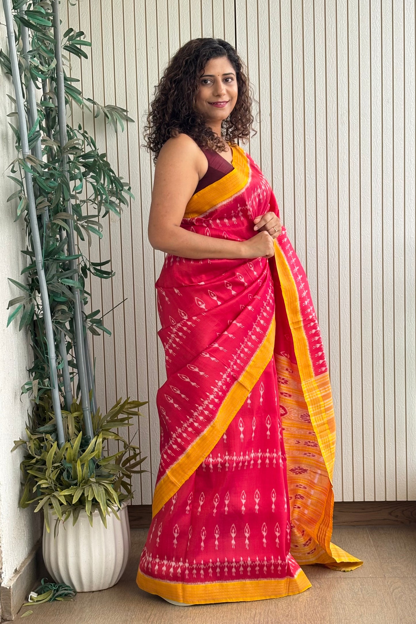 Odisha Ikkat Khandua Pure Silk Saree- Dual Tone Carrot Red