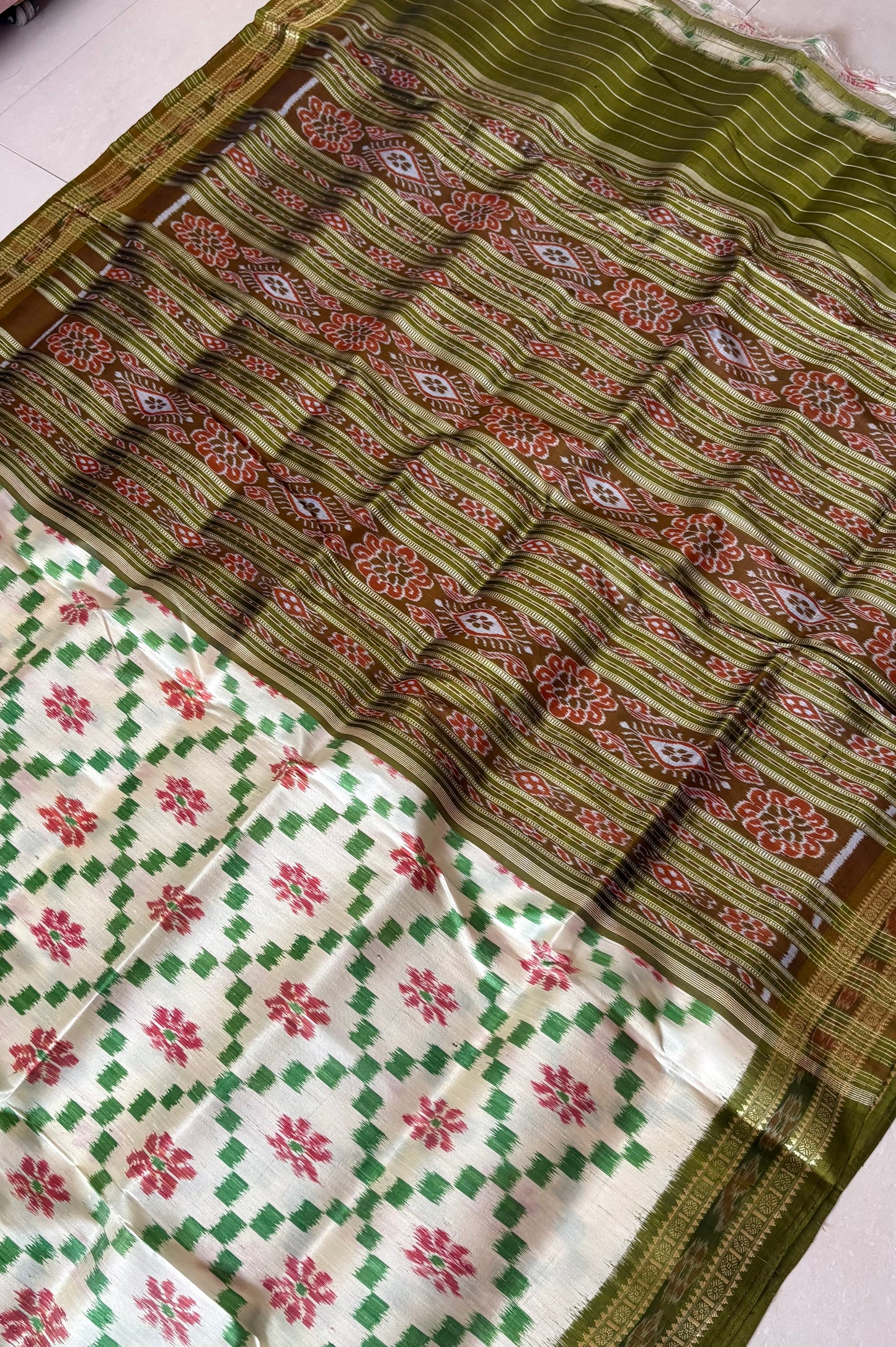 Odisha Ikkat Khandua Pure Silk Saree- Off White & Green