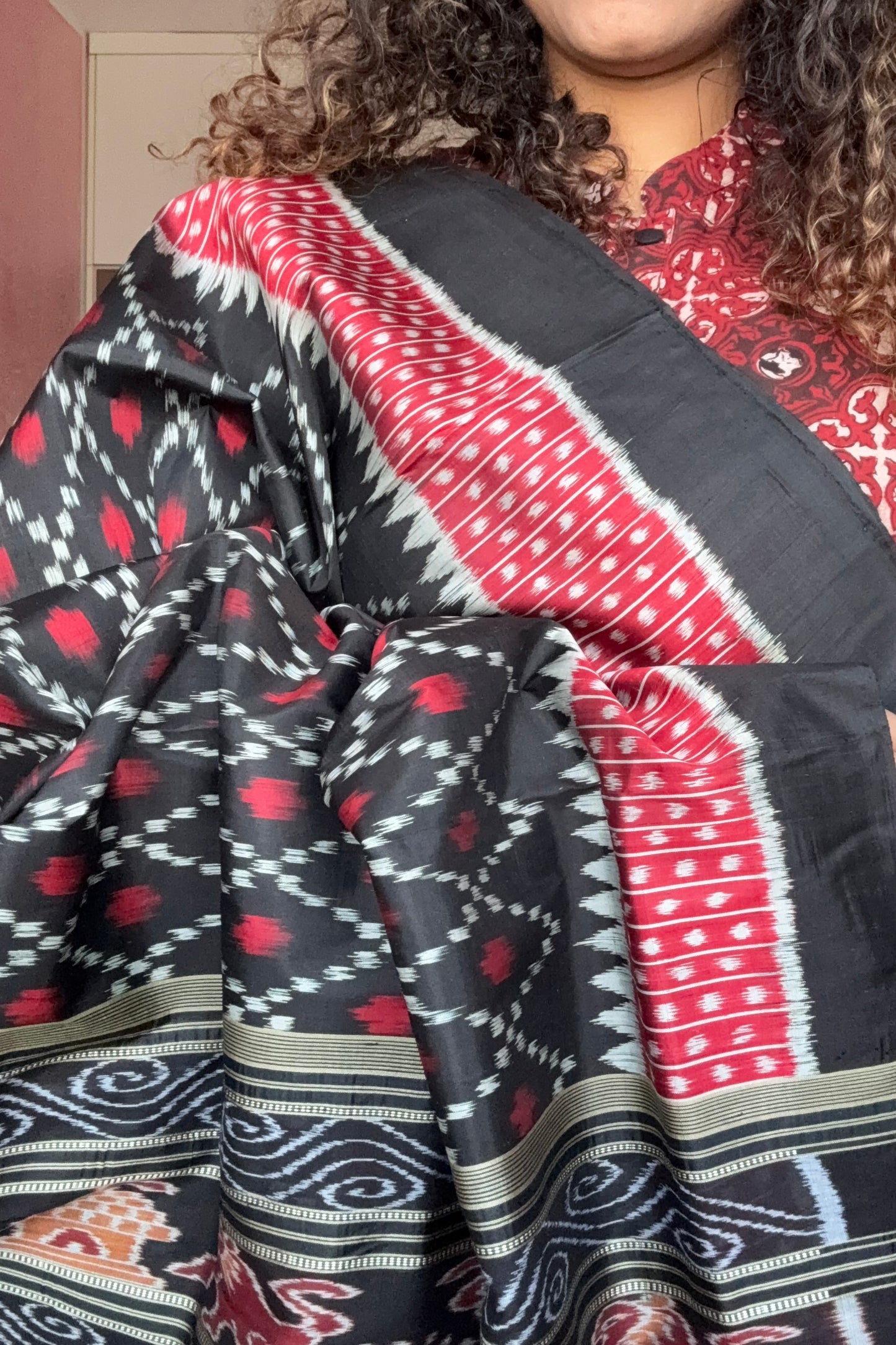 Odisha Ikkat Pure Silk Saree-Black and Red