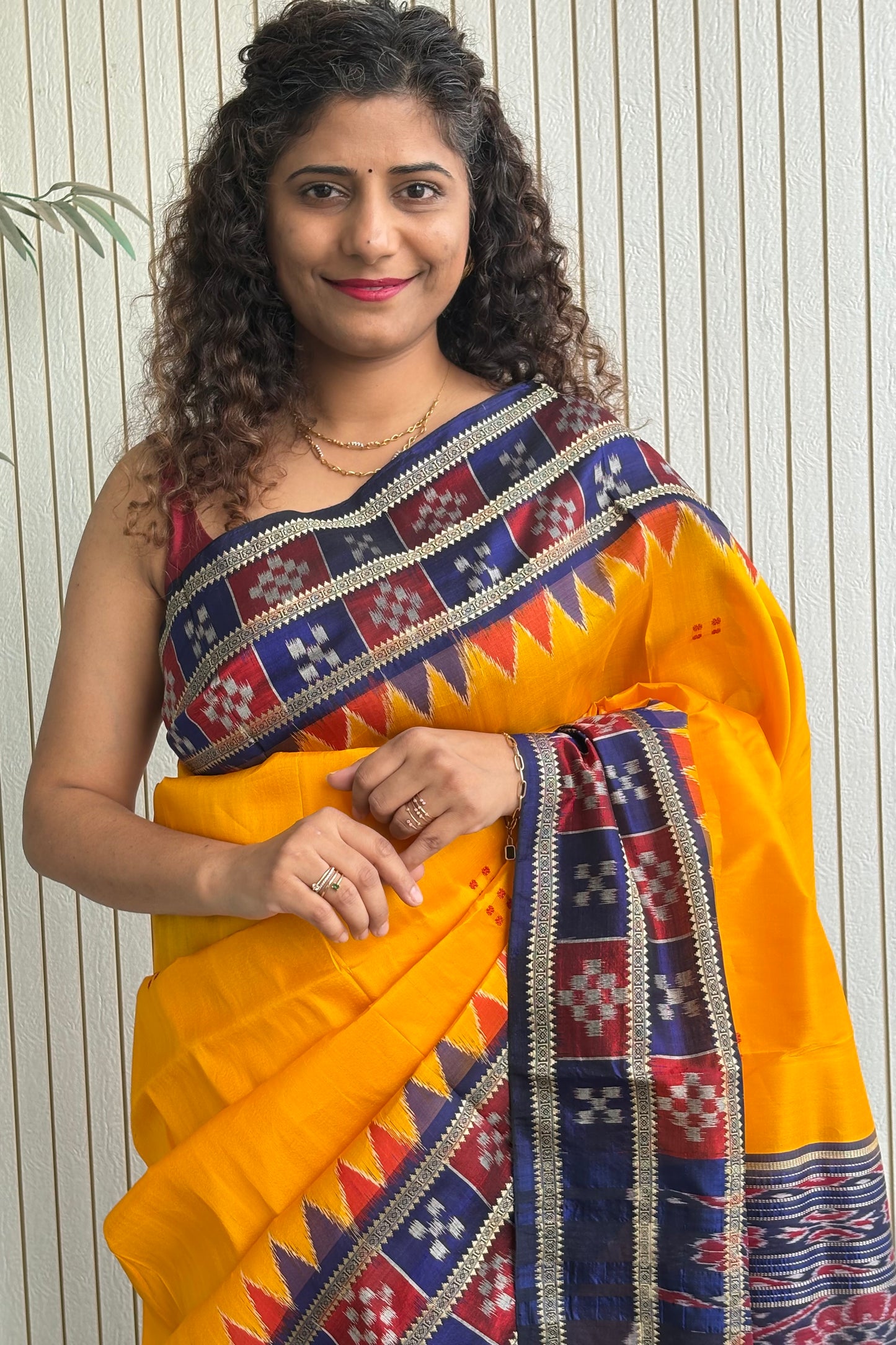Pasapali Border Odisha Ikkat Pure Silk Saree-Yellow