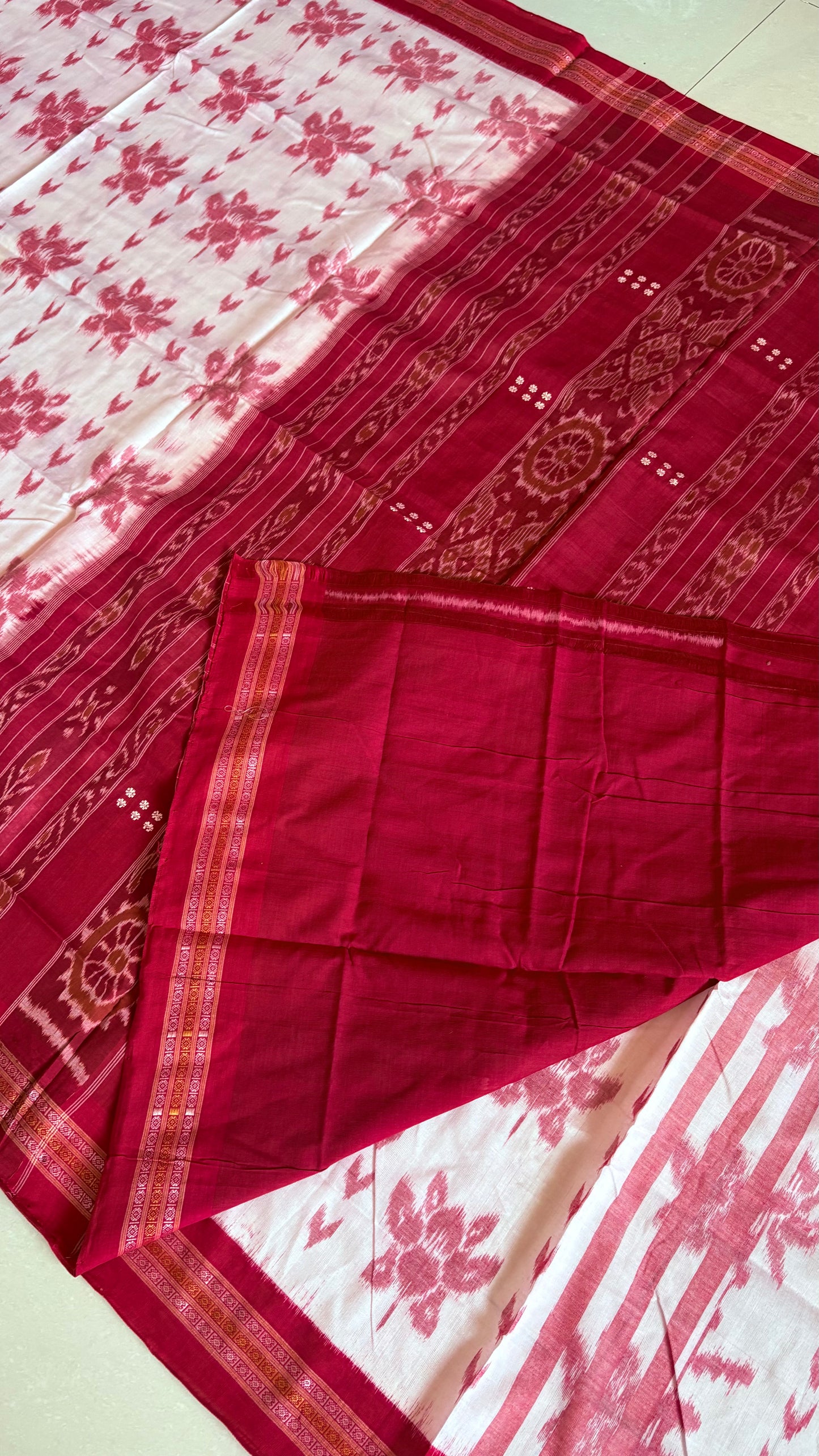Exclusive Odisha Ikkat Khandua Cotton Saree - White Red