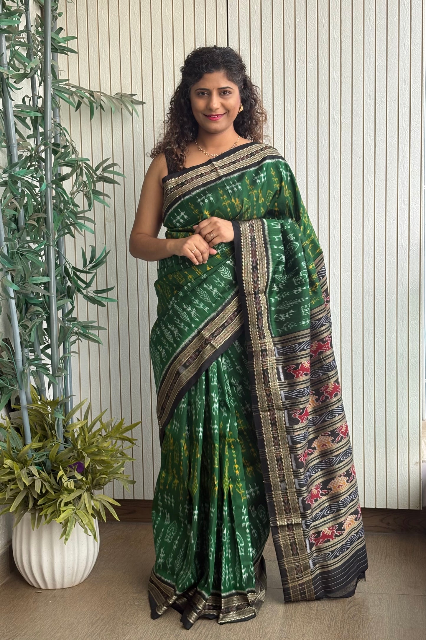 Exclusive Odisha Ikkat Pure Silk Saree-Dark Green