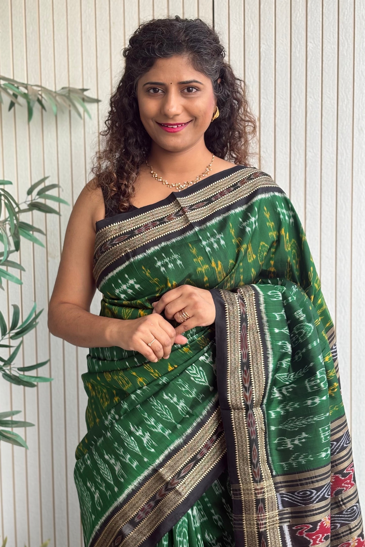 Exclusive Odisha Ikkat Pure Silk Saree-Dark Green