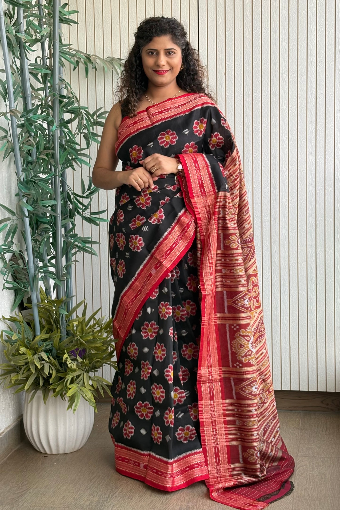 Exclusive Odisha Ikkat Pure Silk Saree-Black