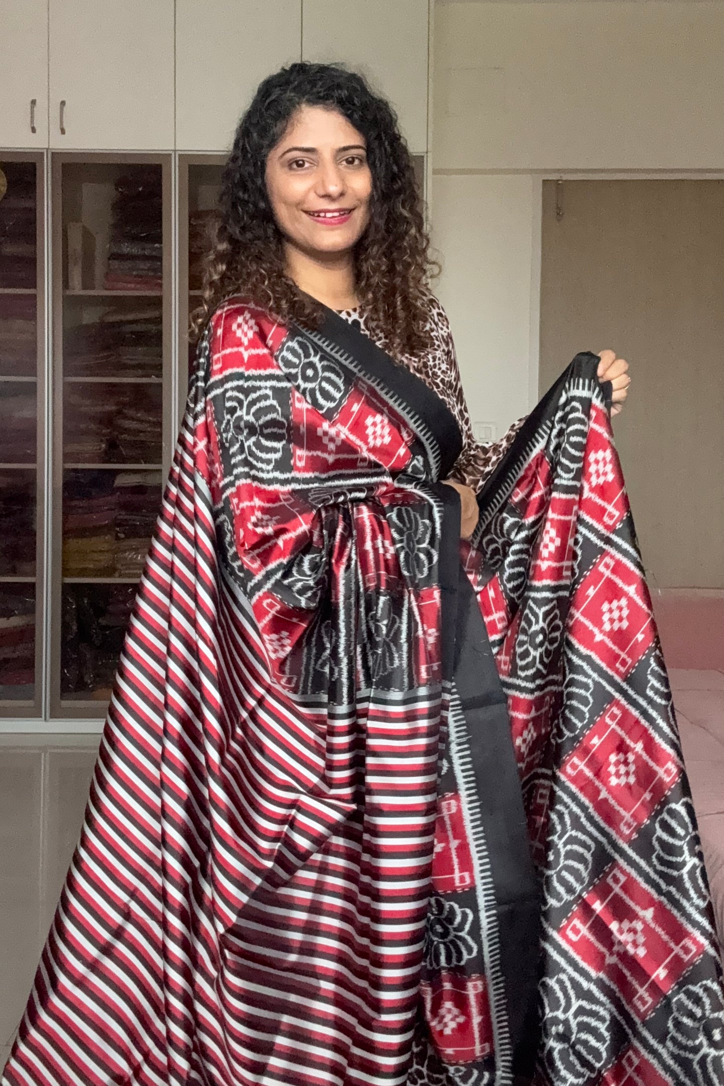 Exclusive Odisha Ikkat Pure Silk Saree- Black red