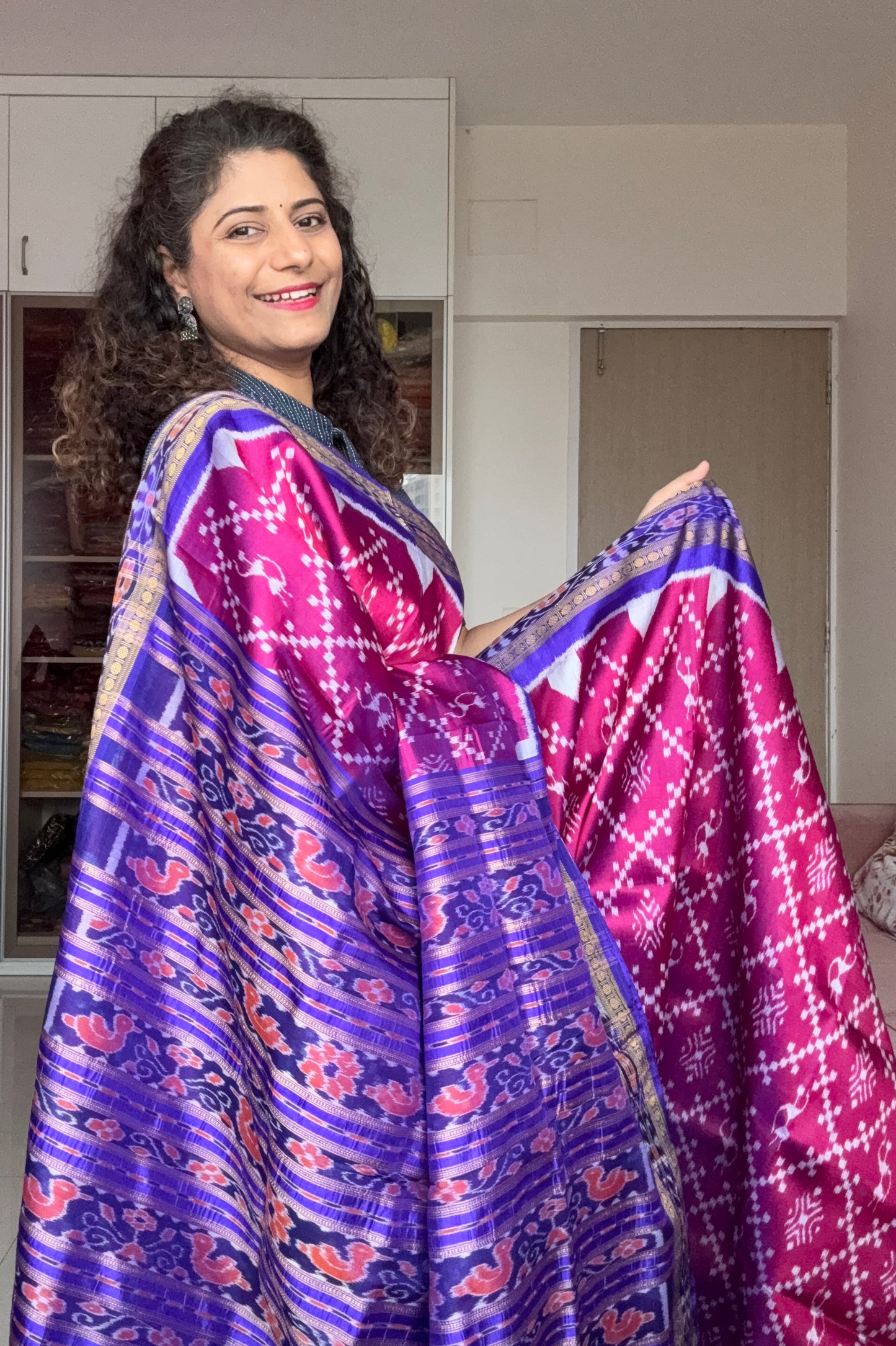 Bandha Body Khandua Ikkat Silk Saree - Dual shine Magenta