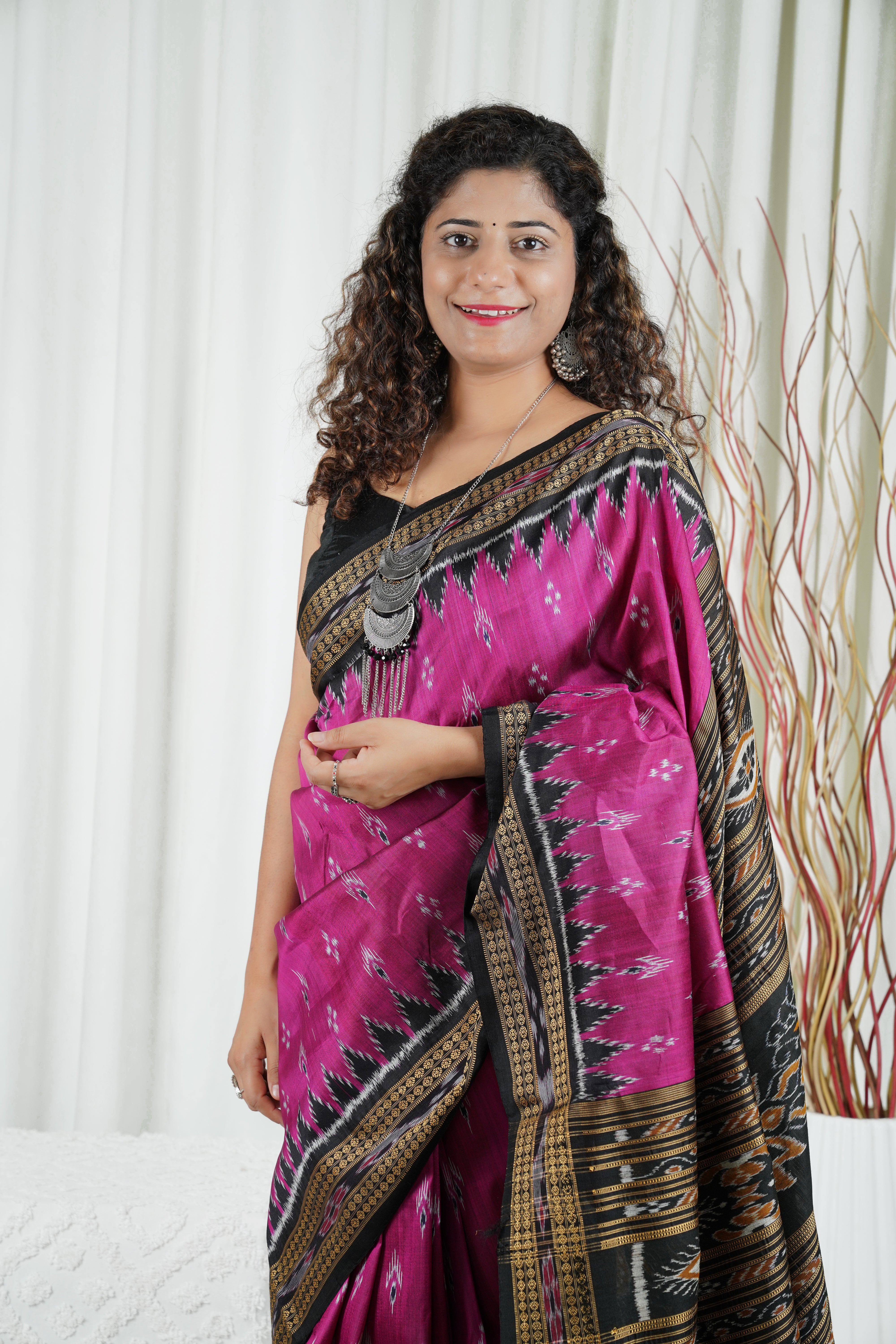 Odisha Ikkat Khandua Silk Saree - Mayura Chandrika- Magenta Wine