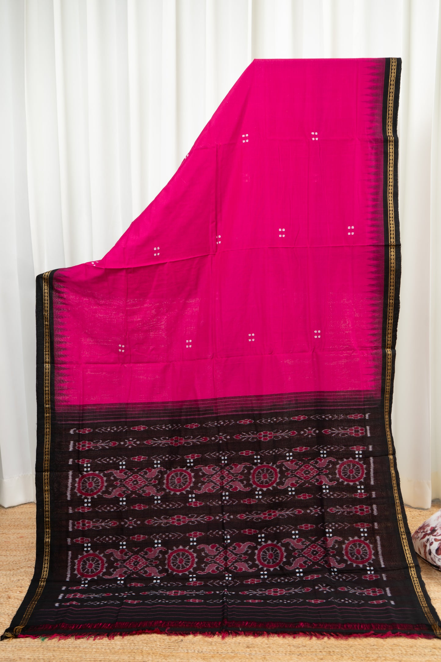 Ek Phulia Cotton Saree-Red toned Pink