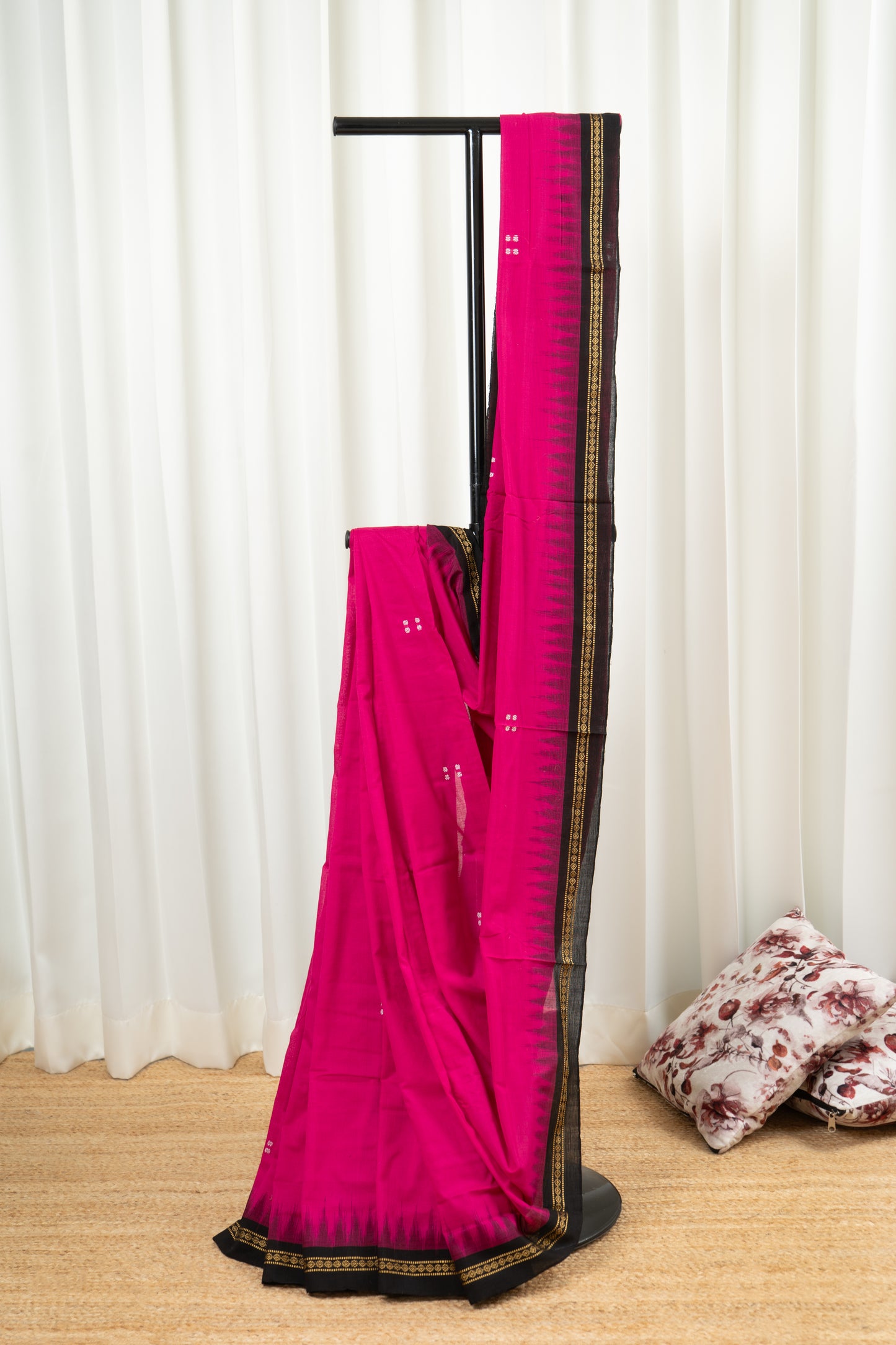 Ek Phulia Cotton Saree-Red toned Pink