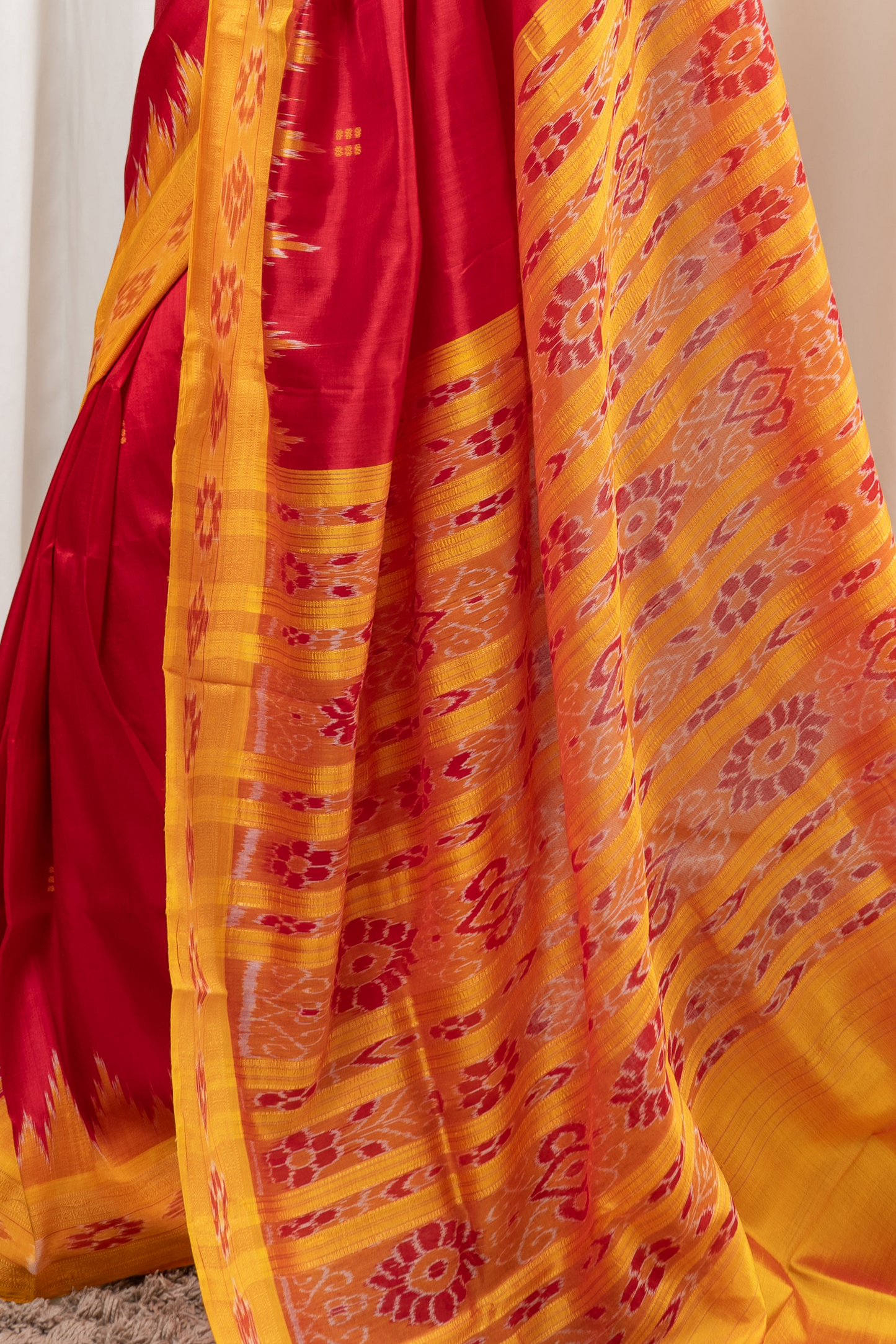 Odisha Ikkat Pure Khandua Silk Saree - Red