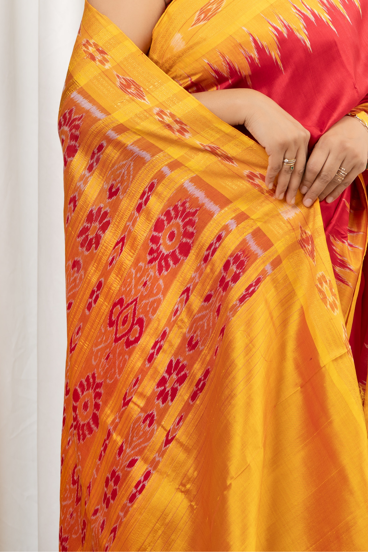 Odisha Ikkat Pure Khandua Silk Saree - Red