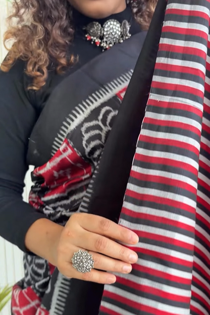 Exclusive Odisha Ikkat Pure Silk Saree- Black red