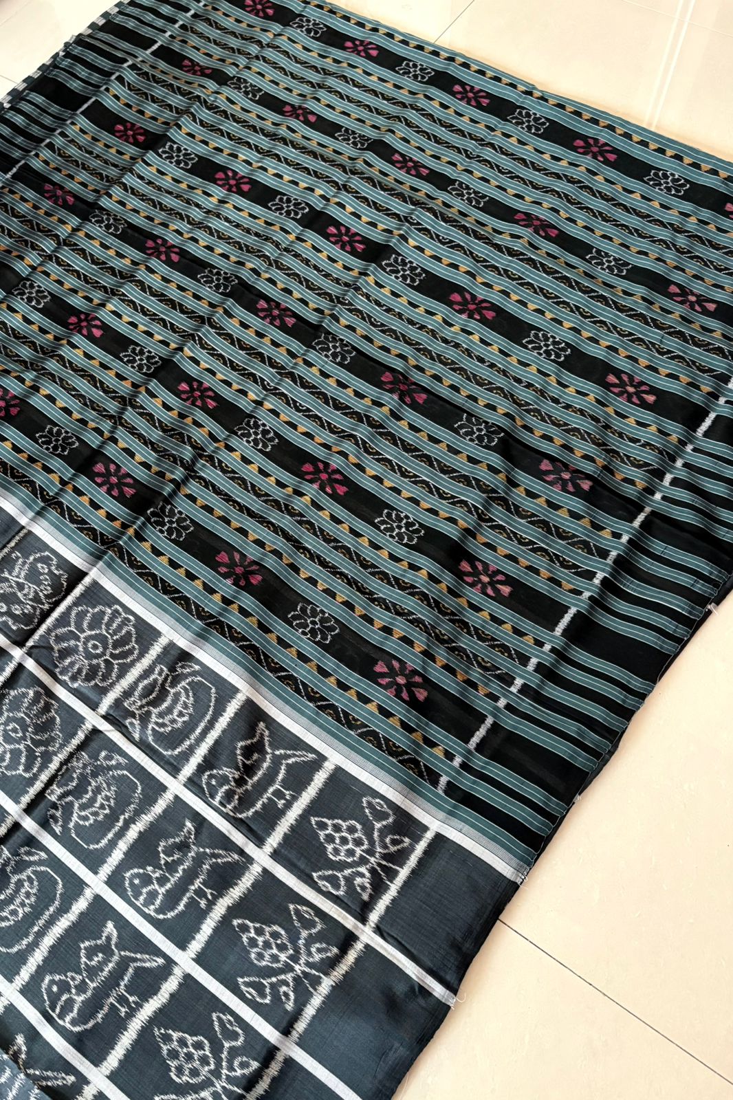 Odisha Ikkat Nabakothi Khandua Silk Saree: Charcoal Black