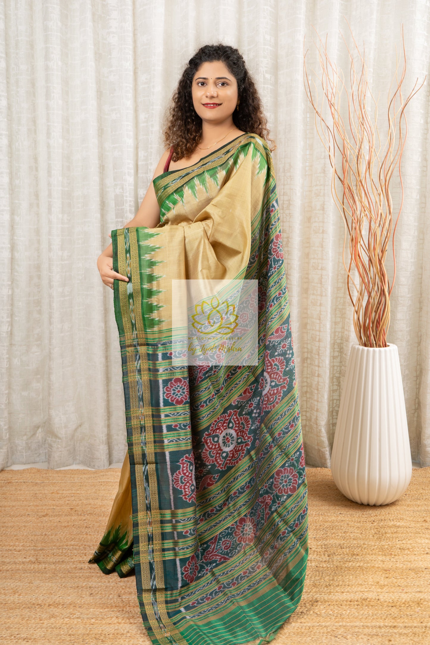 Bandha Border Khandua Ikkat Silk Saree Gold Saree