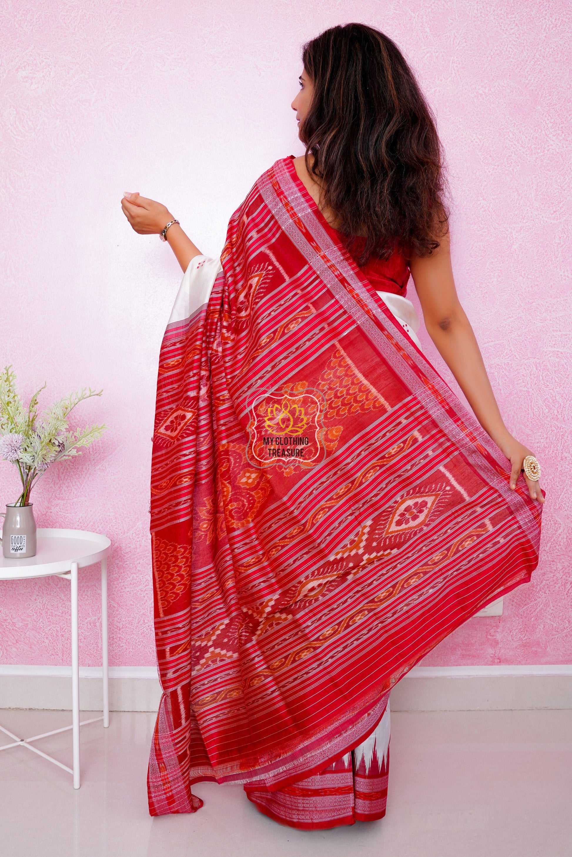 Bandha Border Khandua Ikkat Silk Saree - Off White Red