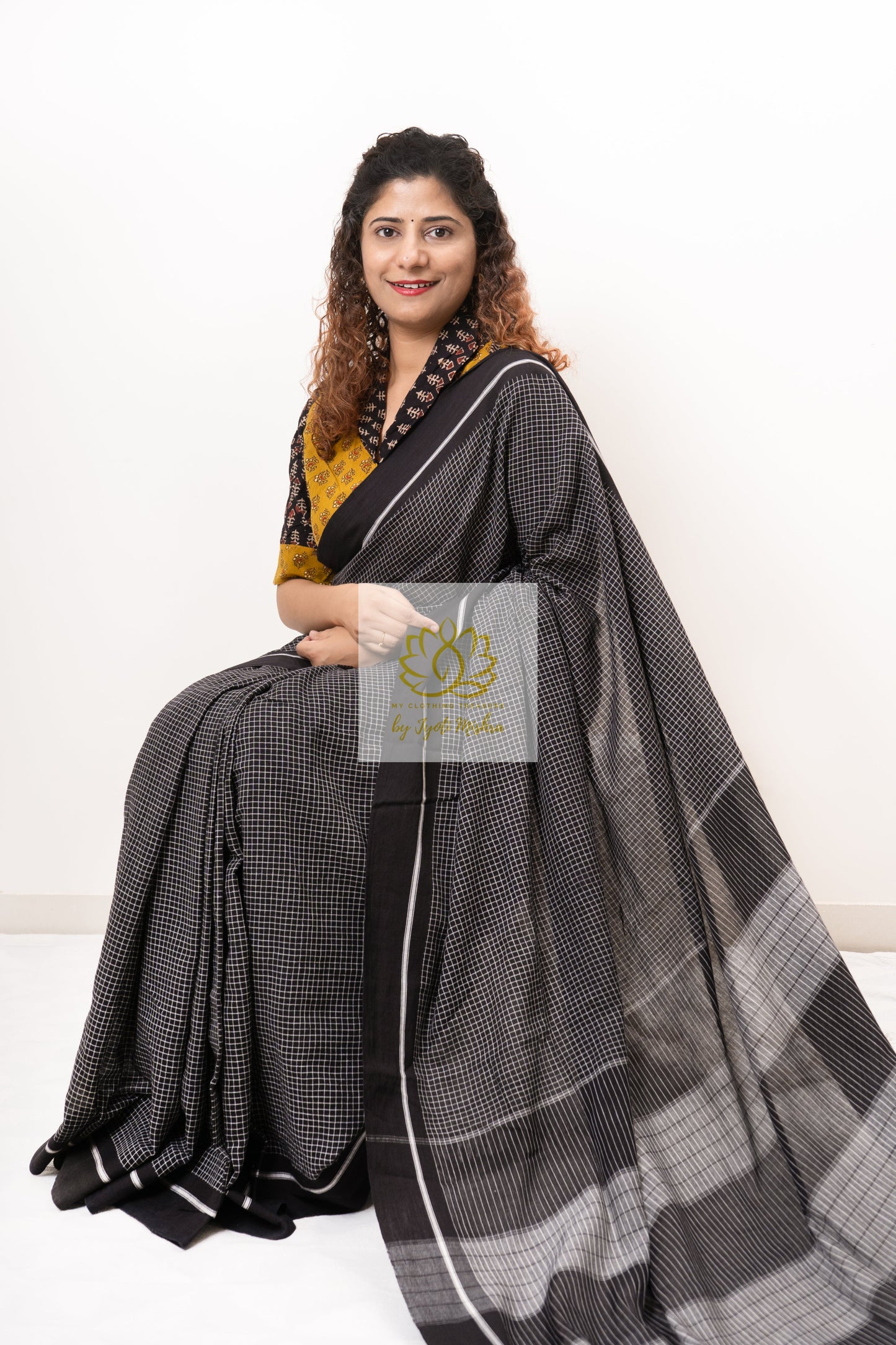 Black Patteda Anchu Cotton Saree With Border